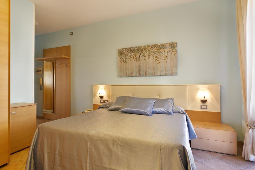 Dei Due Porti Aparthotel 3*